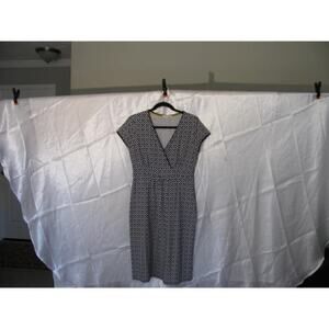 Boden Shift Dress, Sleeveless V Shape Crossover Bodice, Knee length US 6B UK 10A